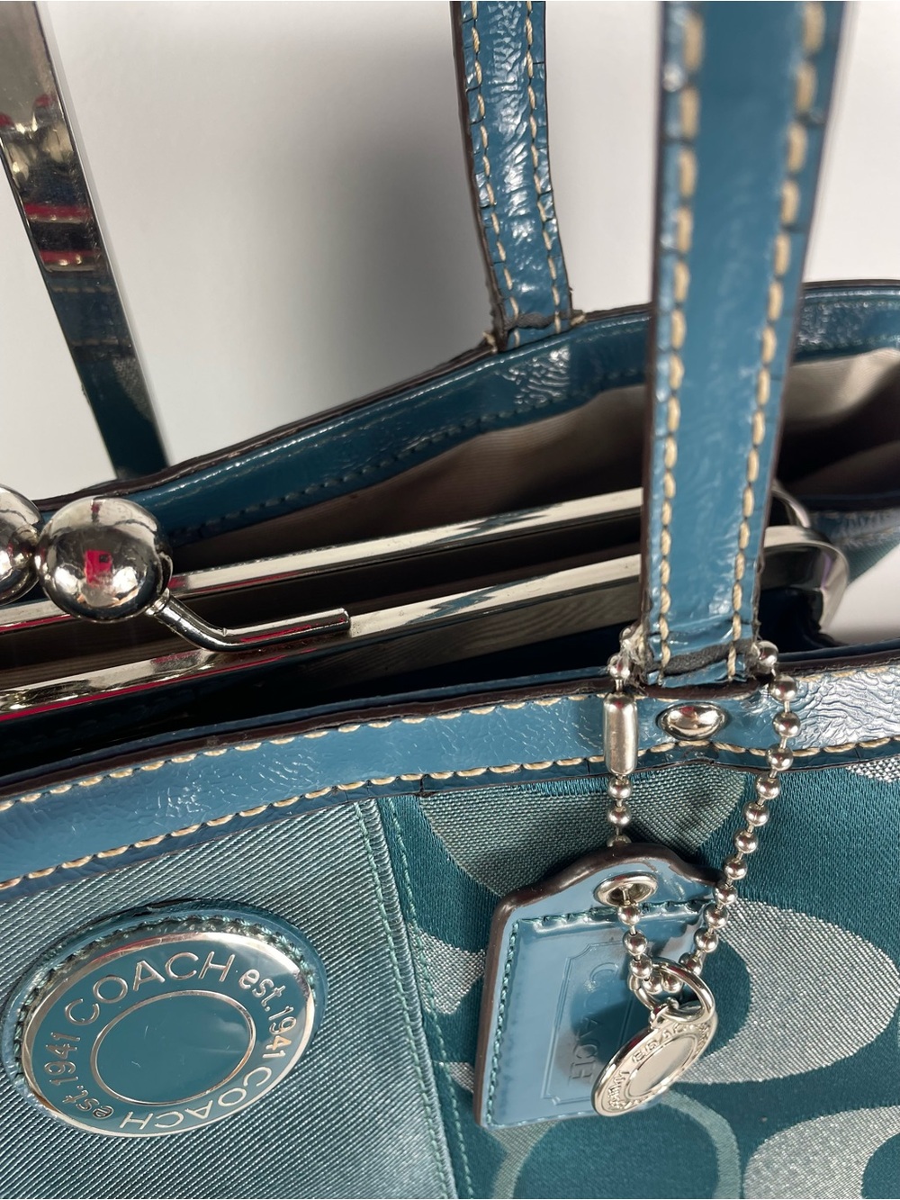 Coach Signature Stripe 3 Color Signature Metallic Carryall -COA - Picture 14 of 16